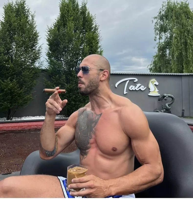 milionar andrew tate