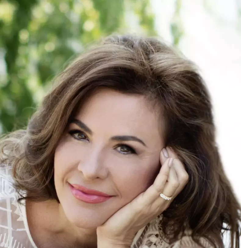 Adina Alberts6