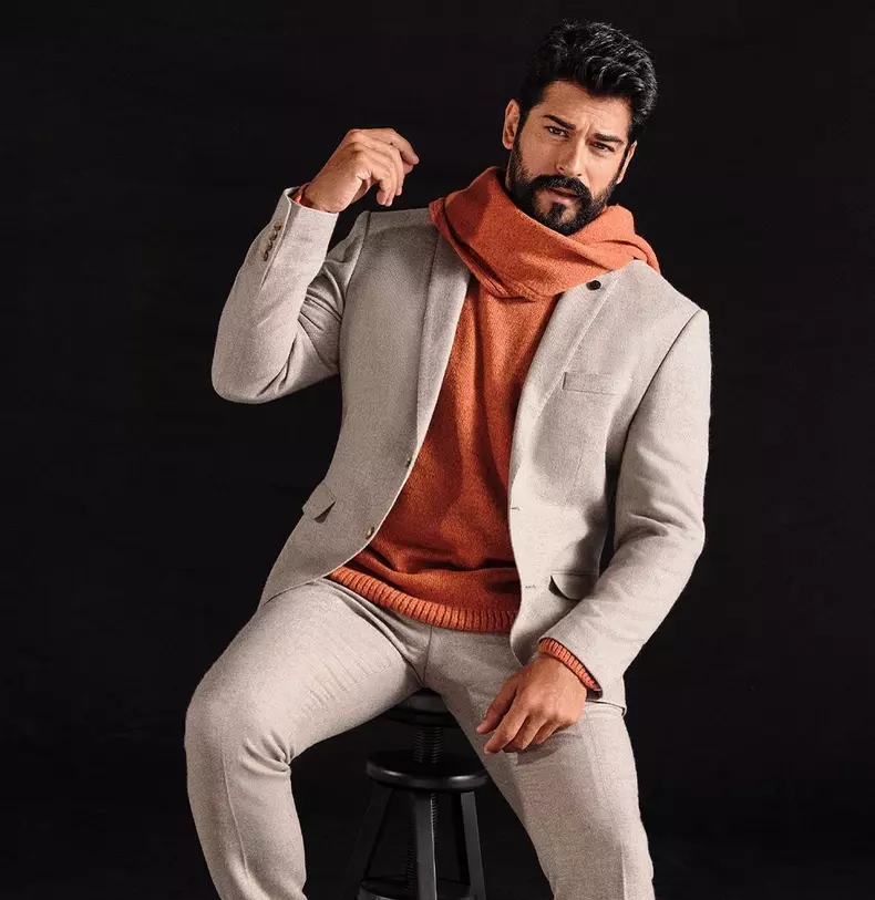 Celebrul actor turc Burak Özçivit negociază cu Netflix. Tot ce știm despre noul său proiect