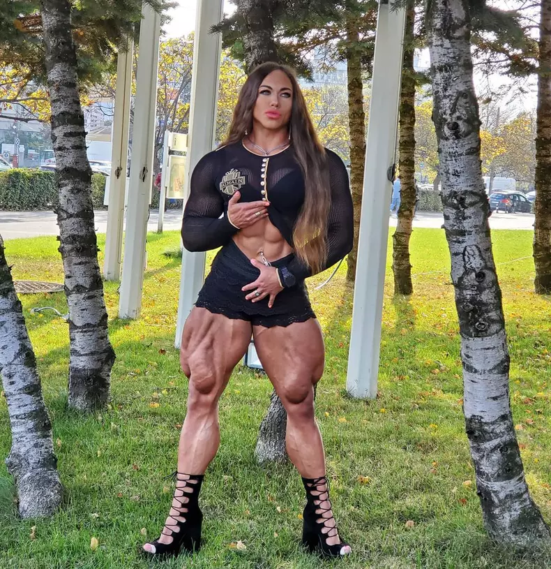cea mai musculoasă femeie din lume Nataliya Kuznetsova