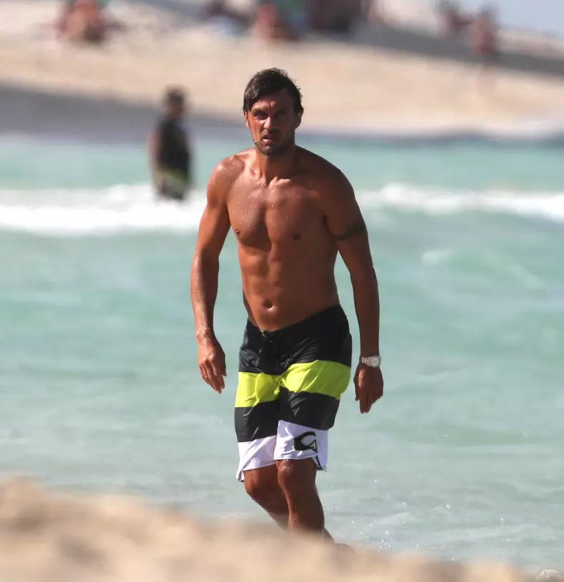 PAOLO MALDINI AND nESTA FAMILY TIME IN MIAMI
