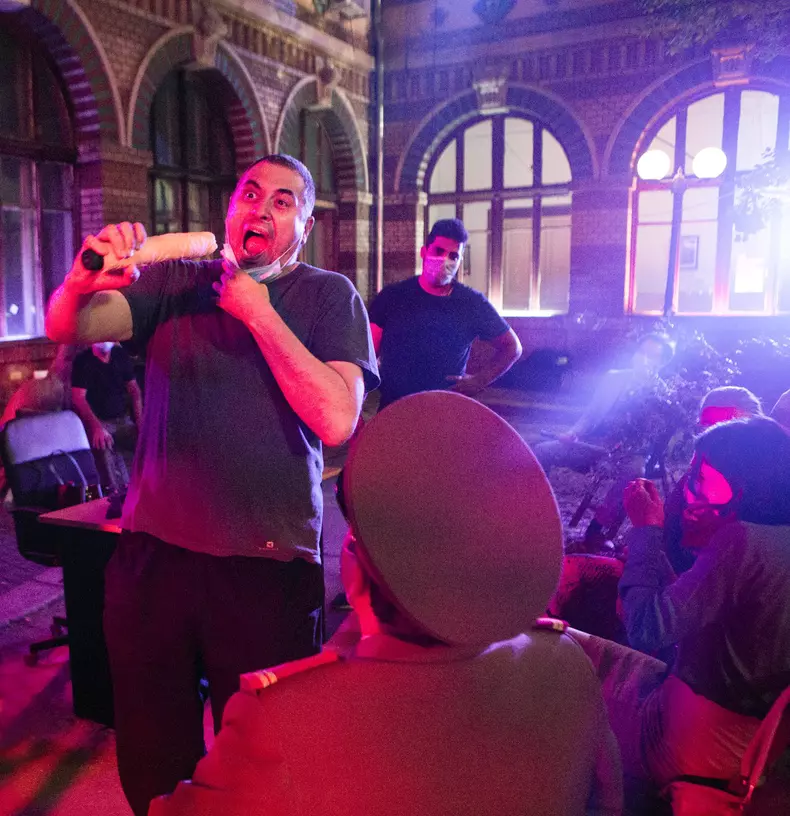 Bad Luck Banging or Loony Porn (2021) - filmstill