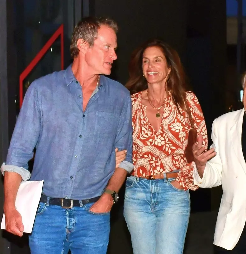 *EXCLUSIVE* Cindy Crawford Stuns in Colorful Fashion and Makeup-Free at Il Pastaio Dinner