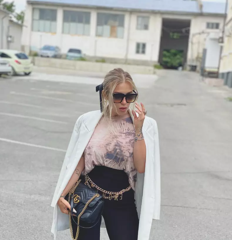 oana-radu-arata-mai-bine-ca-niciodata-cate-kilograme-a-slabit-5