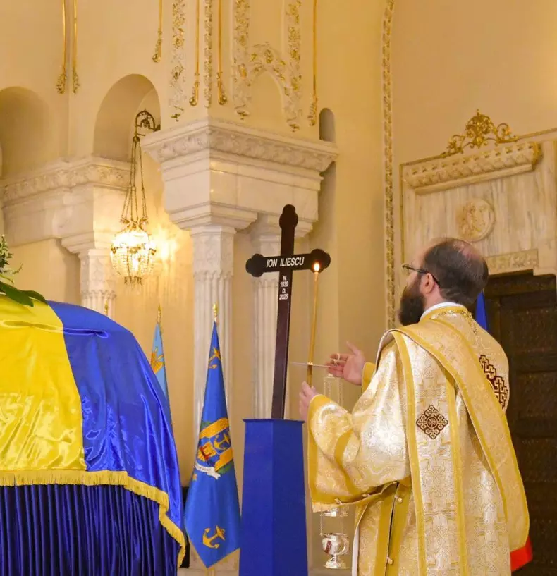 BUCURESTI - PALATUL COTROCENI - FUNERALII - ION ILIESCU