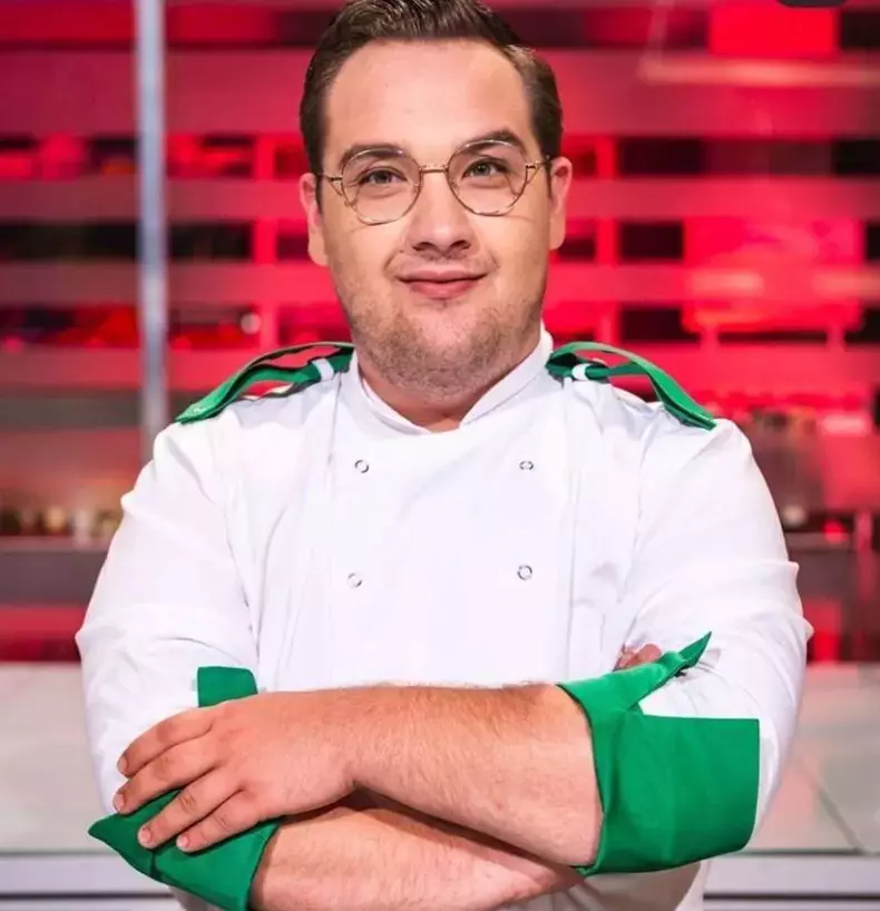 razvan-babana-la-chefi-la-cutite-1