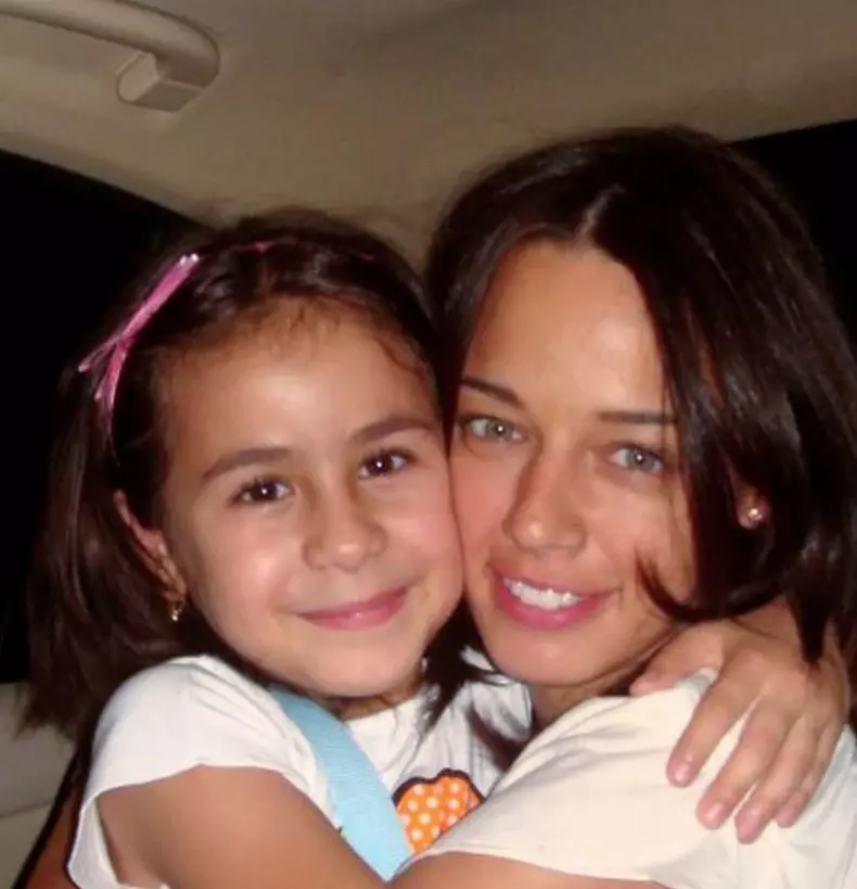 fata-adoptata-andreea-raicu-1