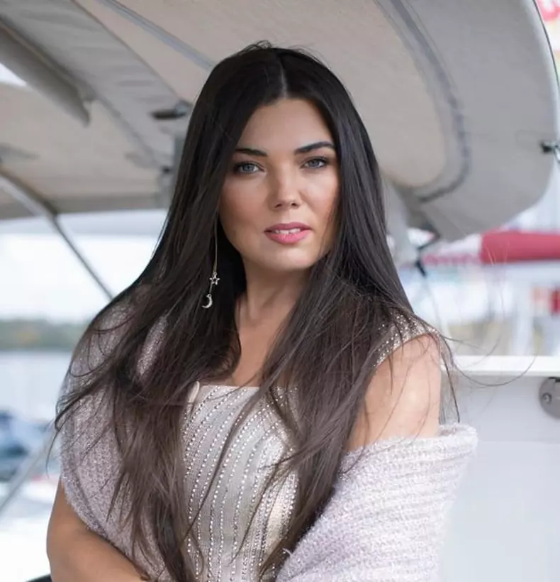 paula-seling-despre-fiica-sa-elena-este-un-copil-dorit-purtat-in-inima-si-nascut-metaforic-in-familie-prin-dragoste_24762600