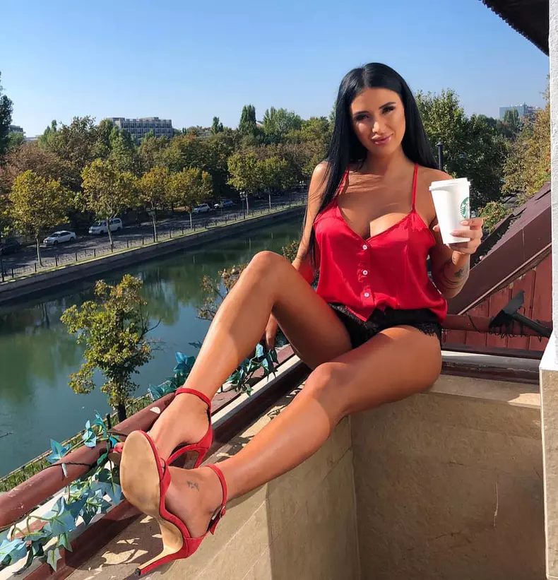 Daniela-Crudu-silicoane1