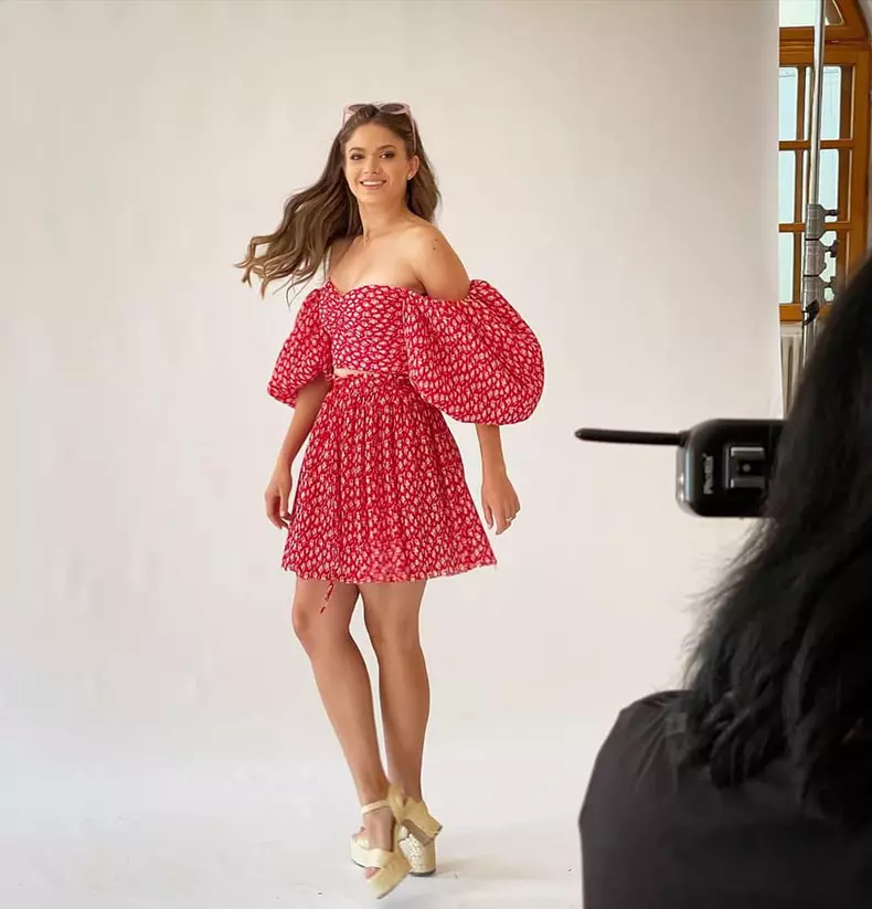 mara oprea 232659763_117577110567754_7728252009394415121_n