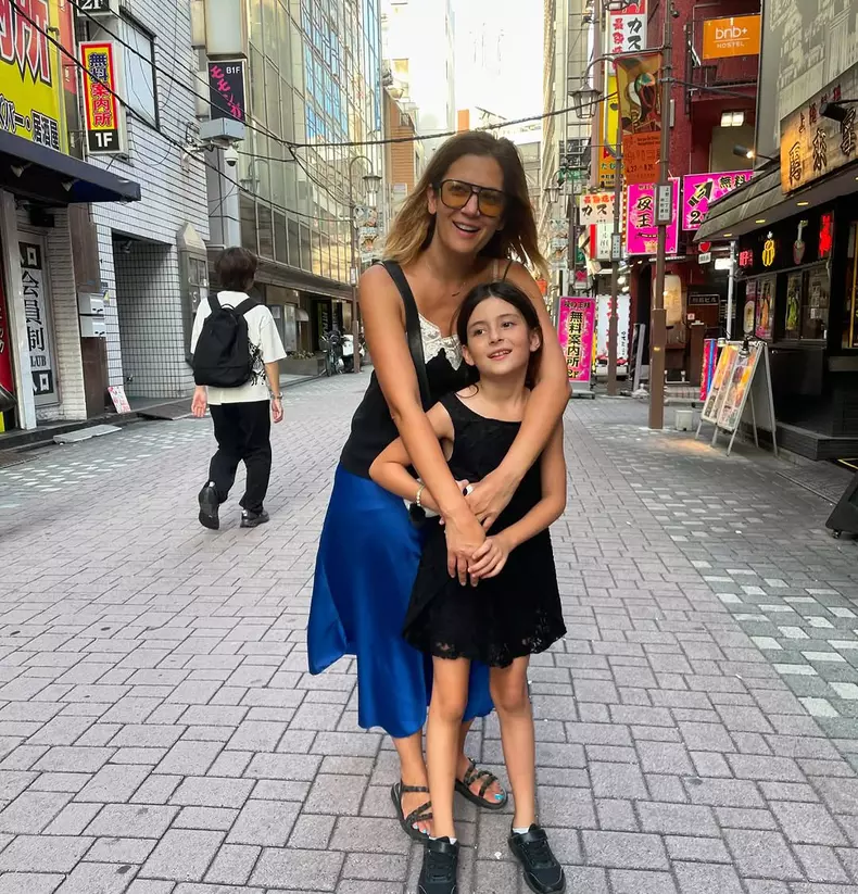 Amalia Enache și fiica ei