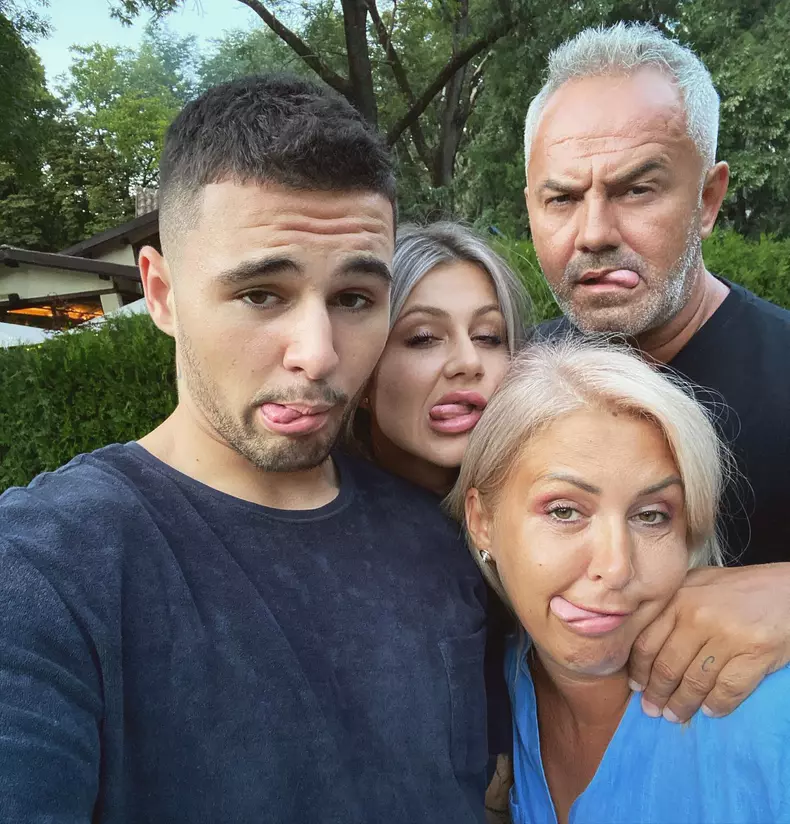 mario fresh si familia