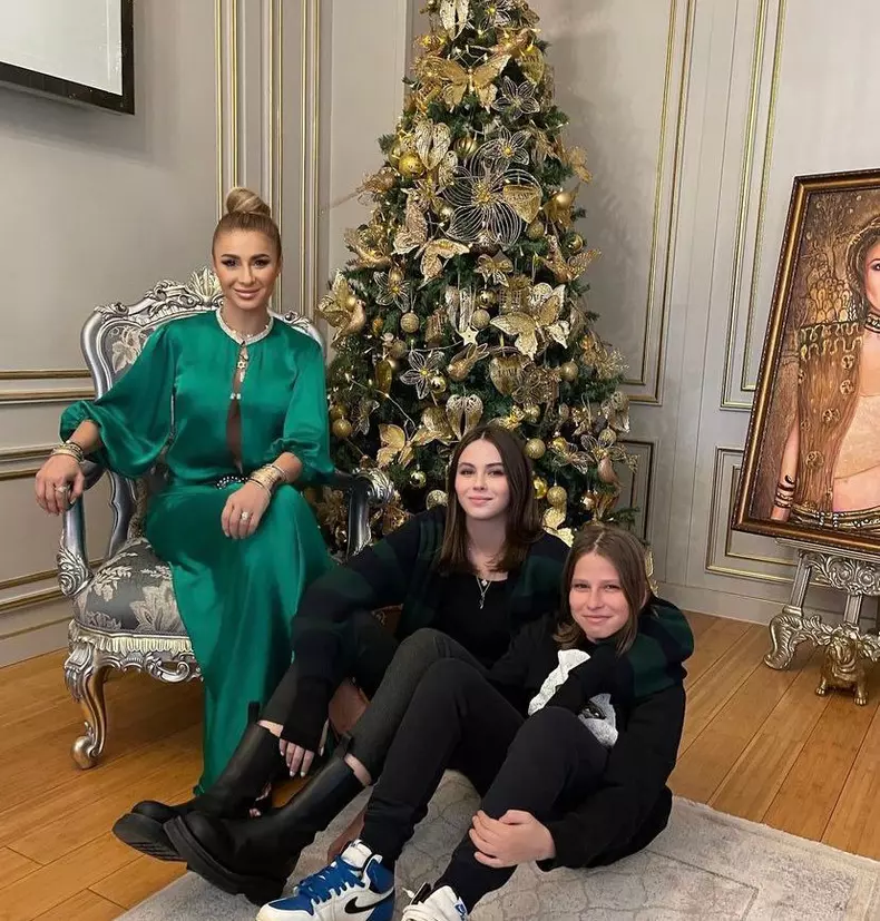 Anamaria si copiii ei