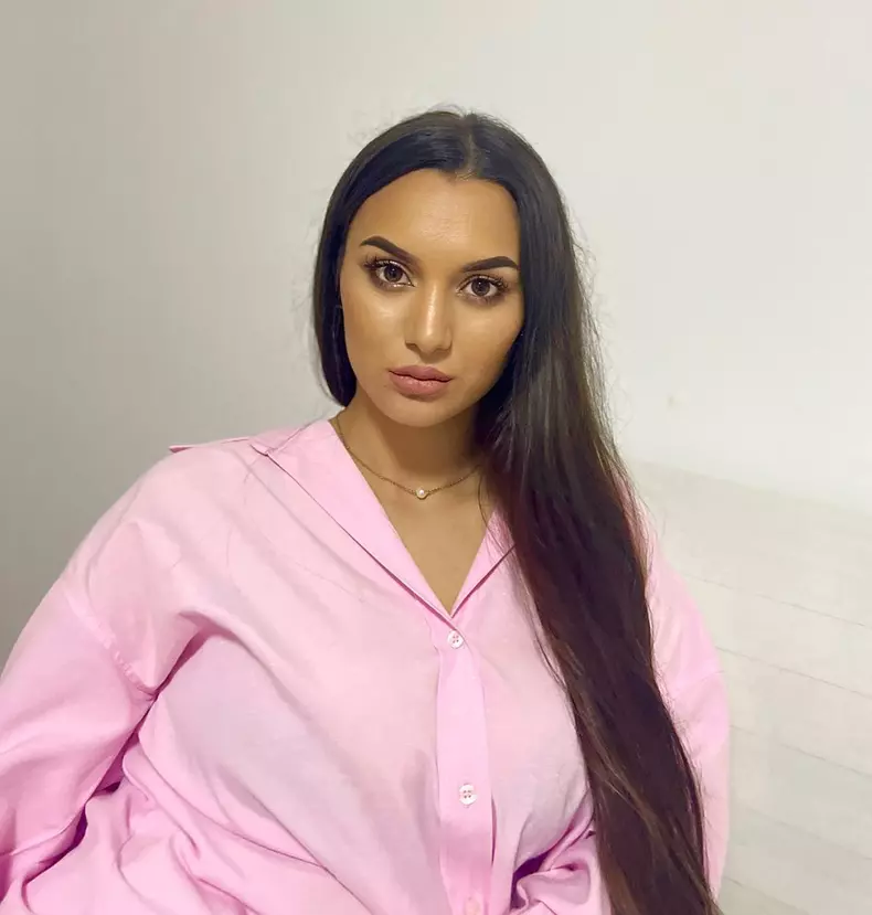 cine-este-camelia-dumitrache-sora-lui-jador-2