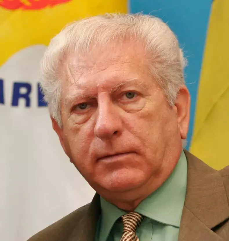 Dan Claudiu Tănăsescu7