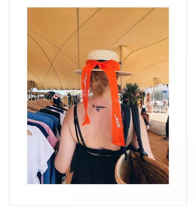 Andreea Esca si-a facut tatuaj