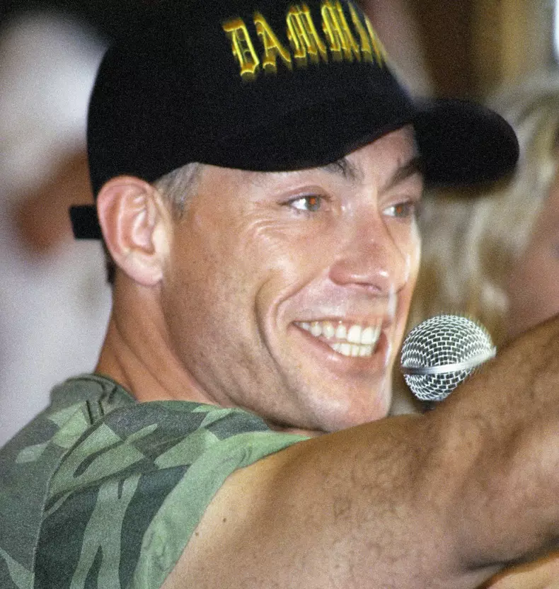 JEAN-CLAUDE VAN DAMME