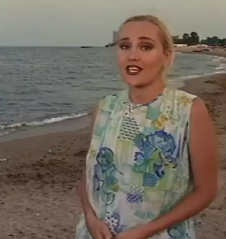 Imagini de arhivă cu Elena Lasconi  (3)