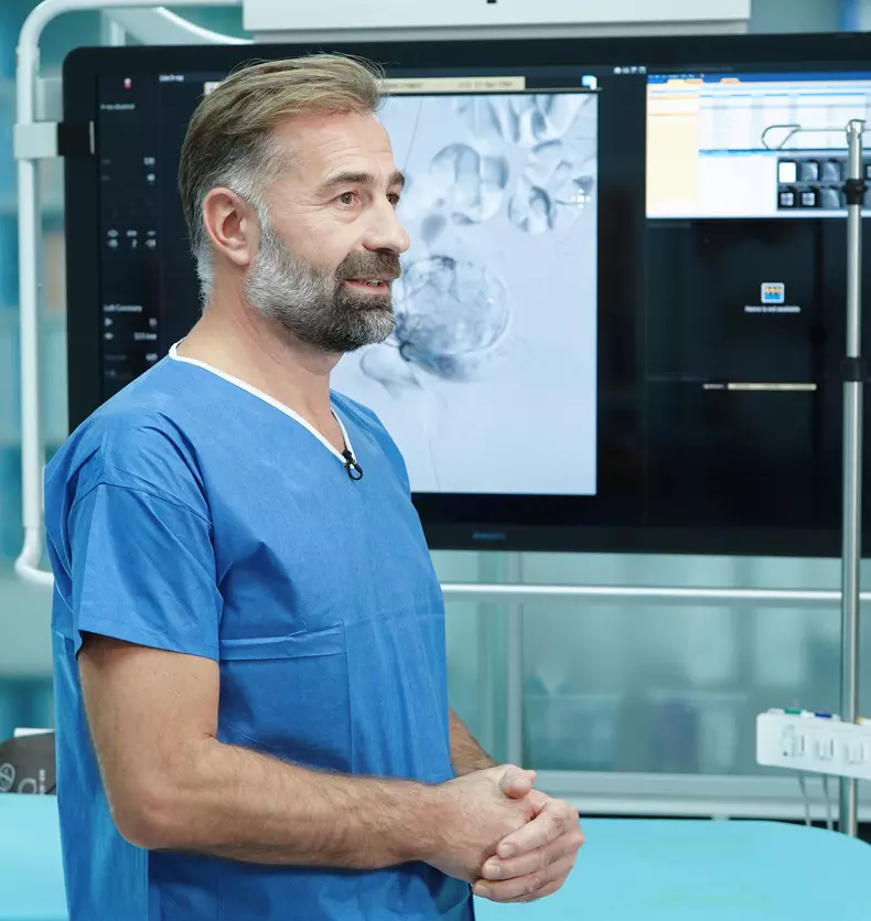 Dr. Rareș Nechifor