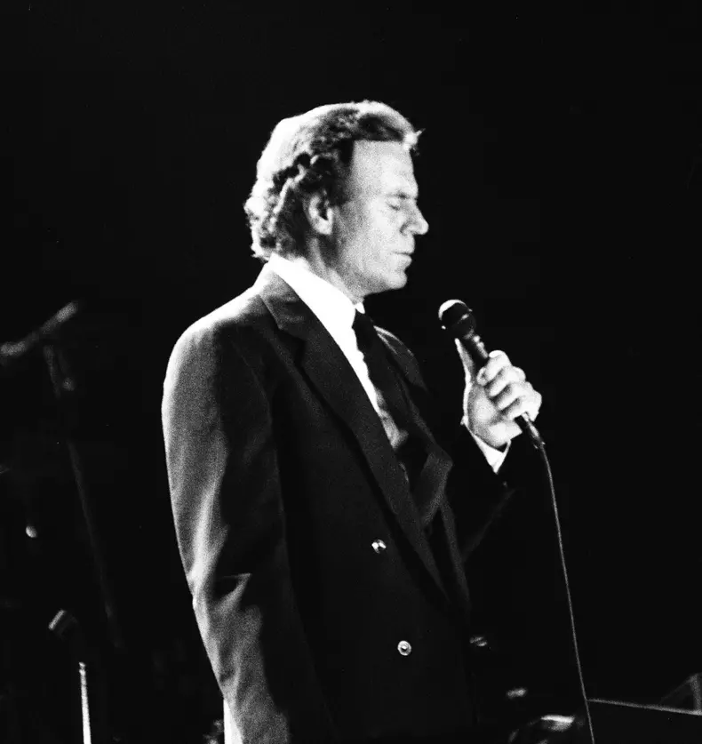 Istanbul concert of famous Spanish singer Julio Iglesias