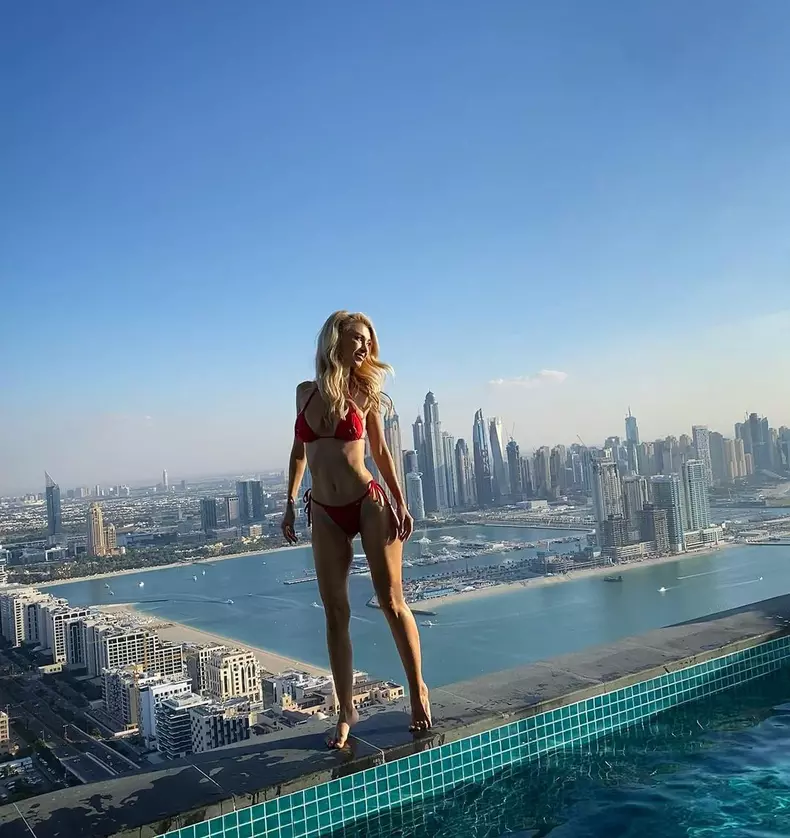 Andreea-Balan-vrea-sa-isi-un-cumpere-apartament-in-Dubai-3