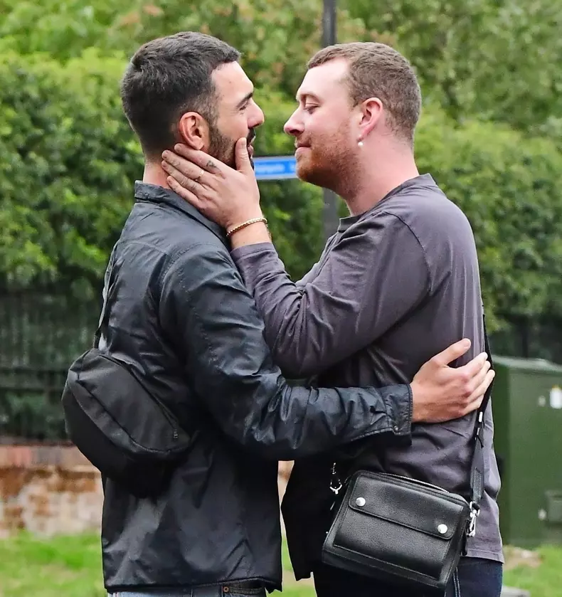 Sam Smith este gay