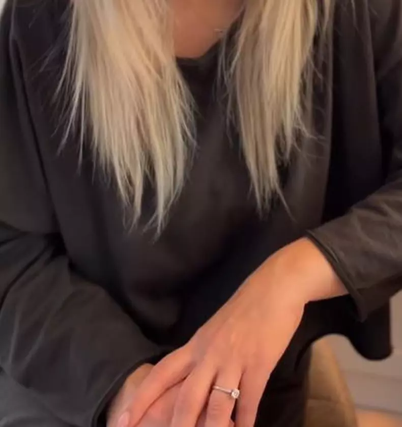 inel-de-logodna-gina-pistol-2