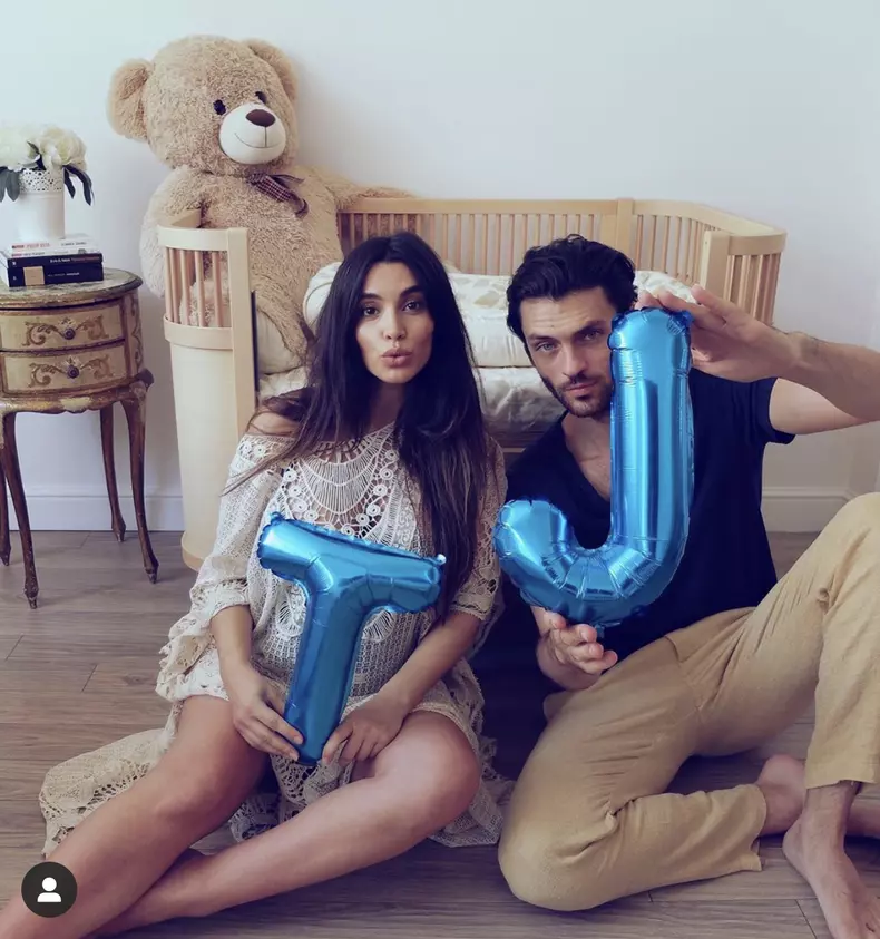 27BFBA85-7C45-4D66-963B-7F93AA56938F