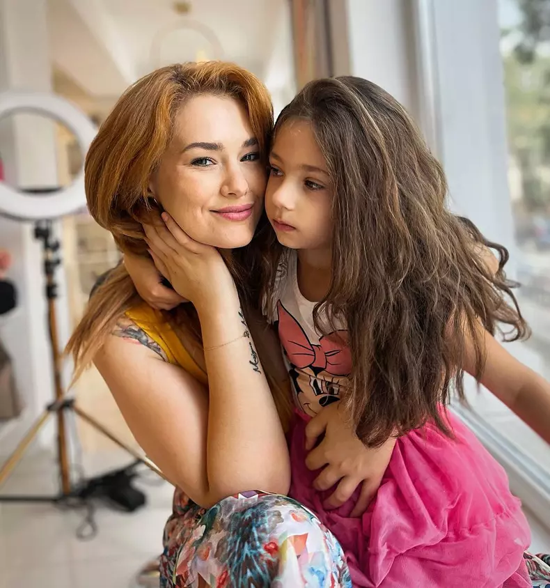 Cu ce se confruntă Feli Donose de când e mamă singură