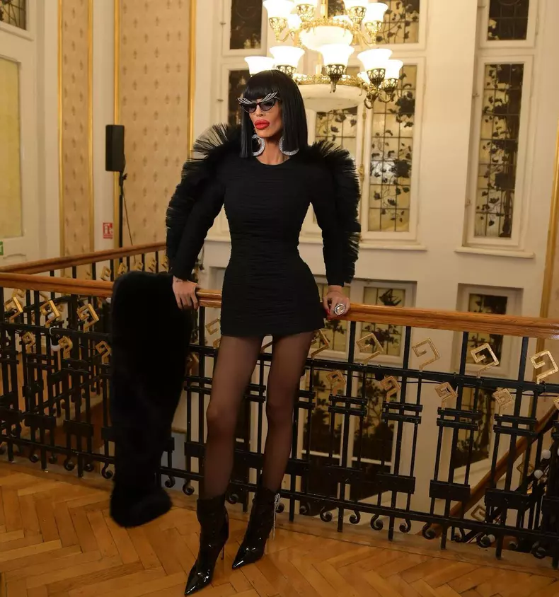 Raluca-Badulesca-mandra-de-notelele-pe-care-fiul-ei-le-a-luat-la-Bac-2