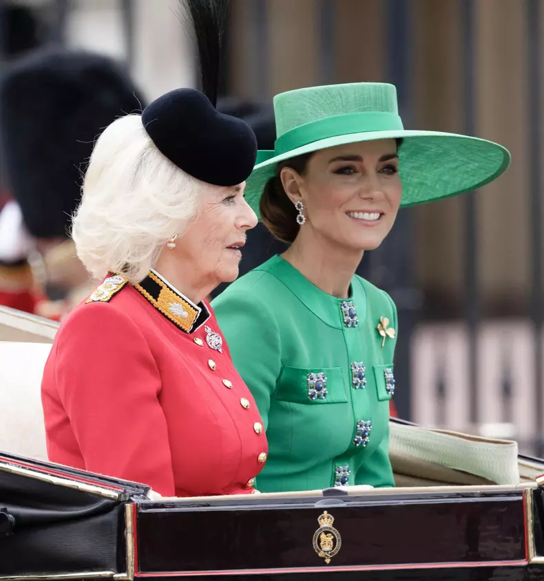 Kate Middleton, omagiu emoționant pentru Regina Elisabeta. Ipostaza în care a fost surprinsă soția prințului William