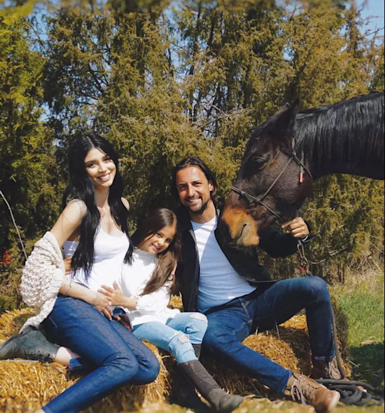 Cristina, Denis și Delia Ștefan