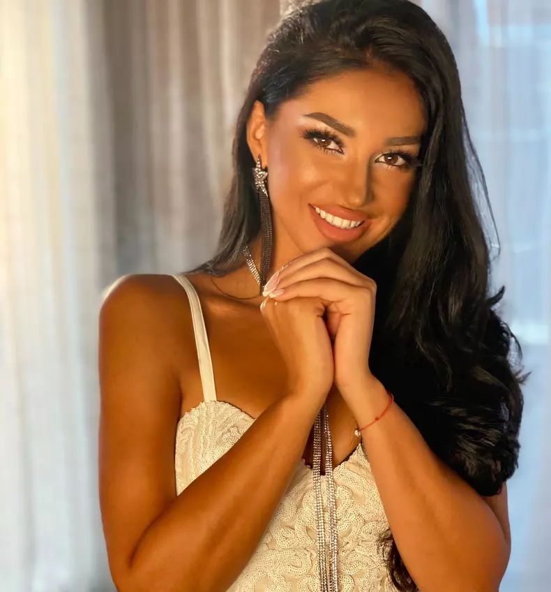 Elena Ionescu_Survivor Romania