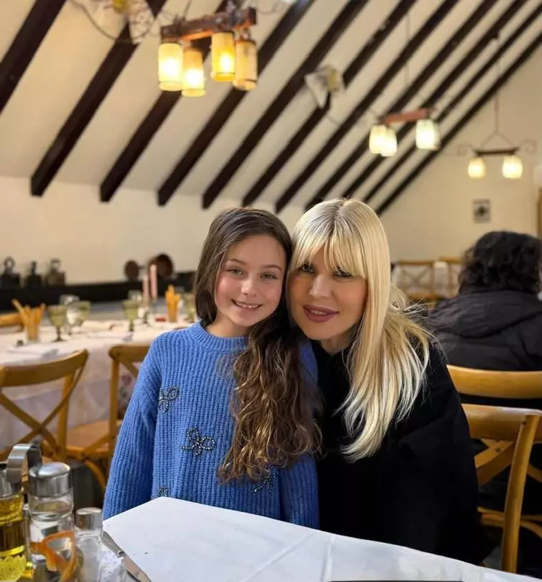 Elena udrea (9)