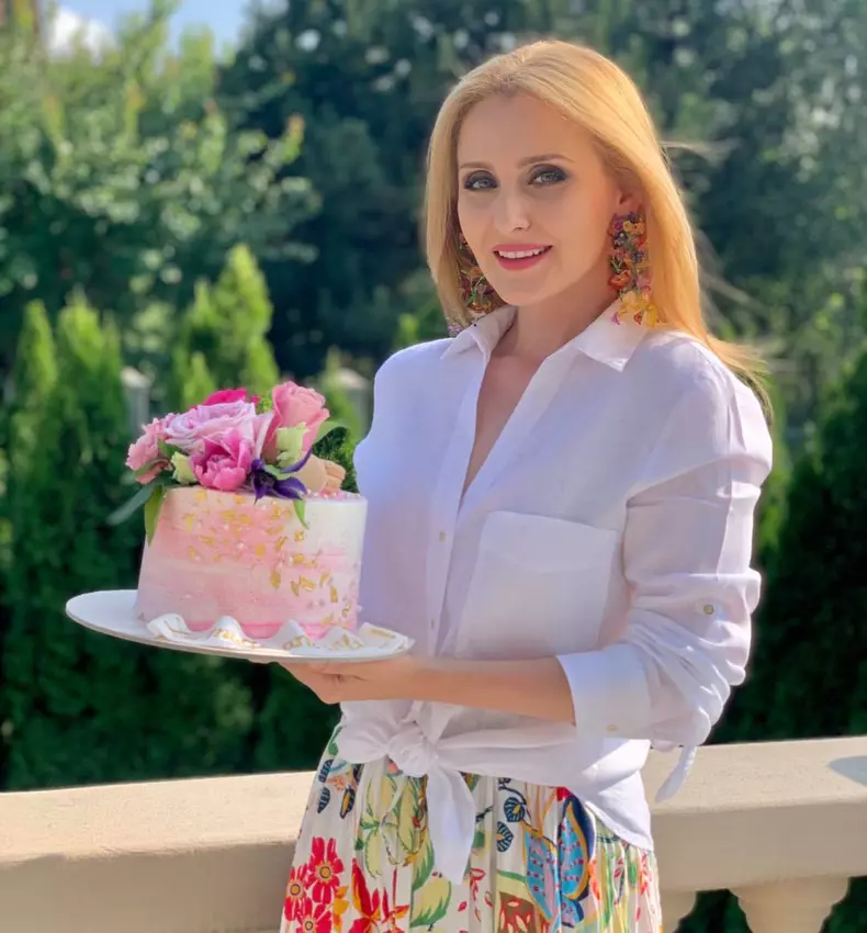 alina sorescu a implinit 35 de ani (3)