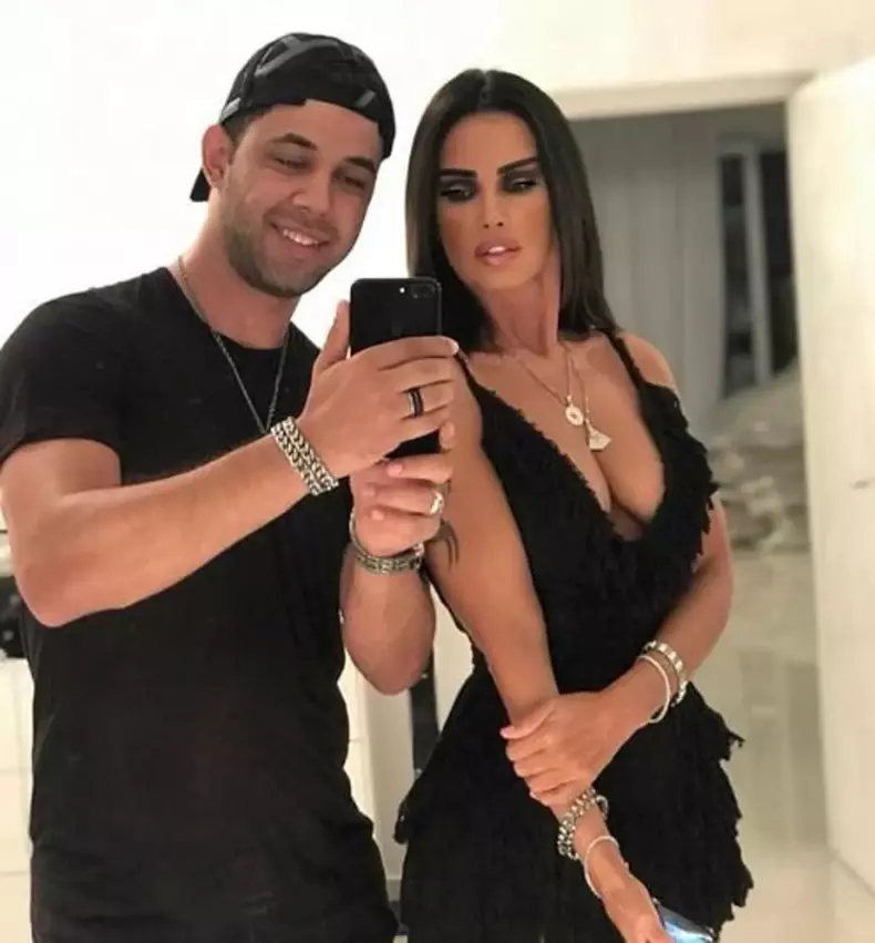 oana-zavoranu-si-alex-ashraf-poza-dupa-ce-s-a-spus-ca-divorteaza-1