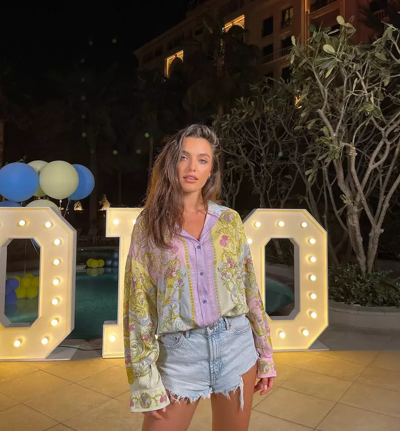 Alexia Eram, fiica Andreei Esca, pleacă din România! Unde se mută