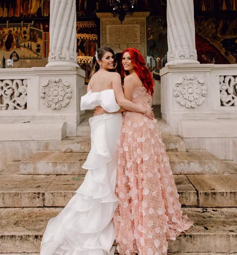 elena gheorghe si sora ei