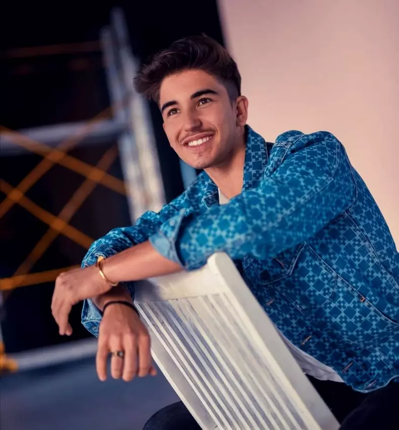 SEBASTIAN DOBRINCU MILIONAR