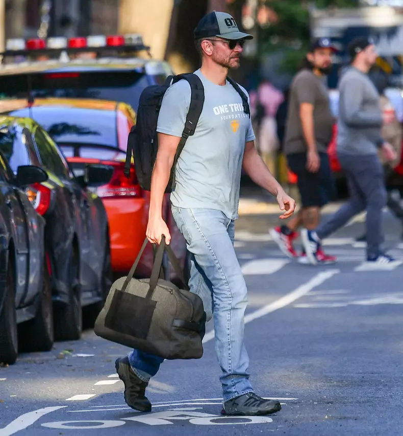 Gigi Hadid și Bradley Cooper