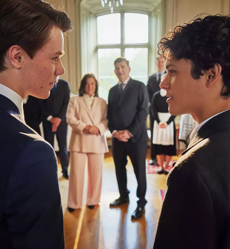 Young Royals – Sezonul 3 – episoadele 1-5