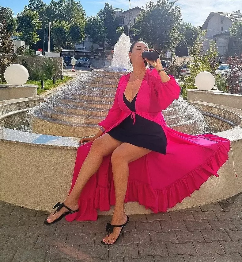 oana-roman-in-costum-de-baie-5