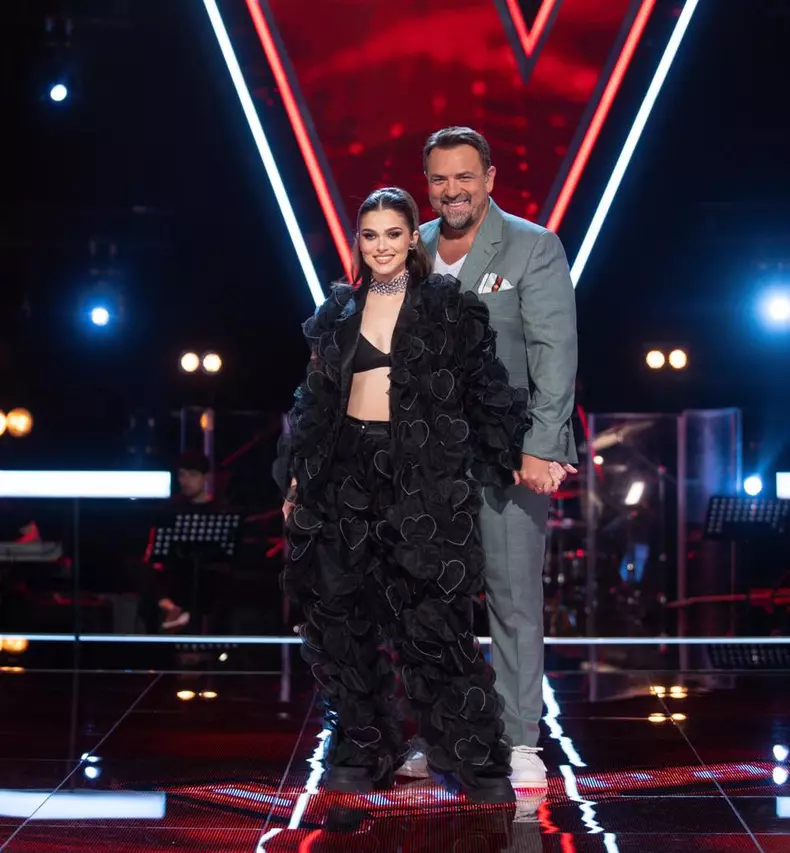 399119735_879238323571788_7404372427445378105_n