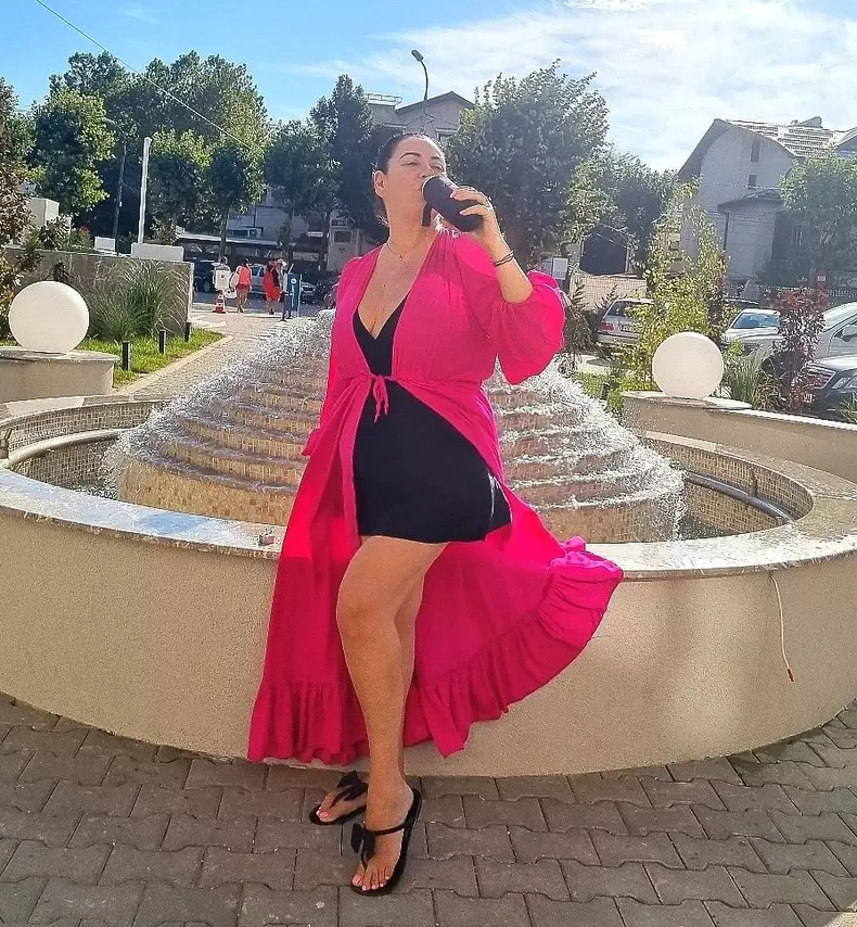 oana-roman-in-costum-de-baie-6