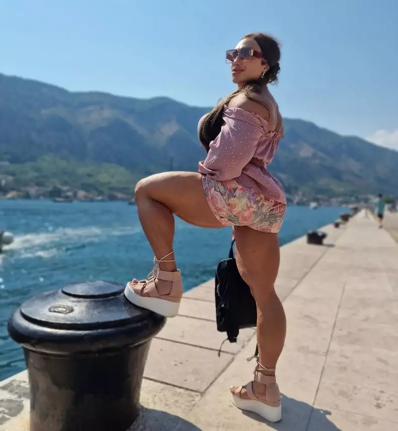 cea mai musculoasă femeie din lume Nataliya Kuznetsova