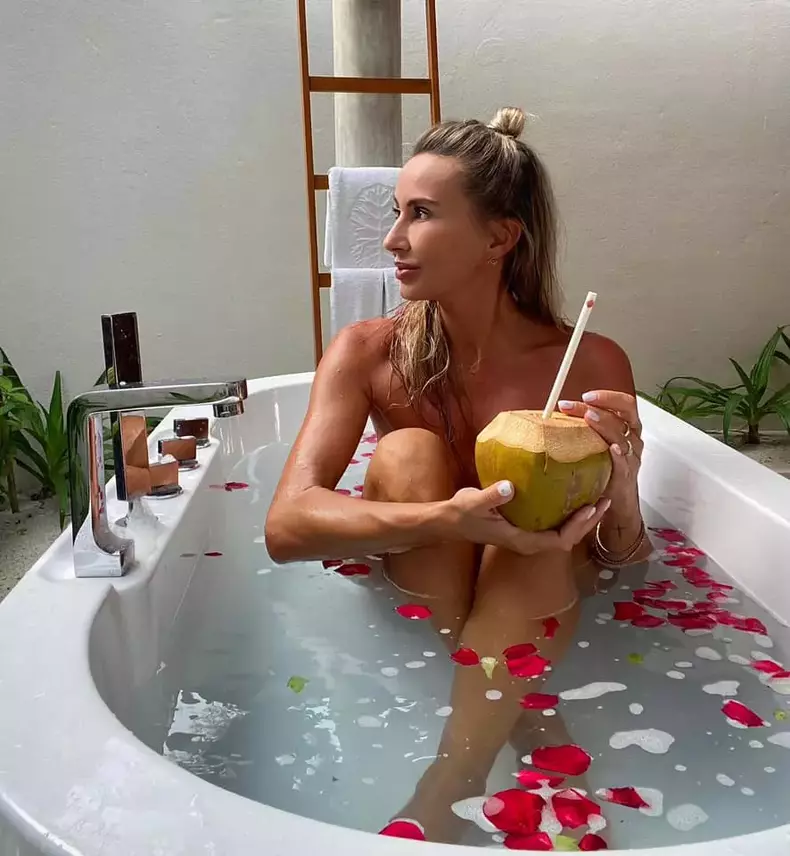 crina-abrudan-eliminata-survivor-1