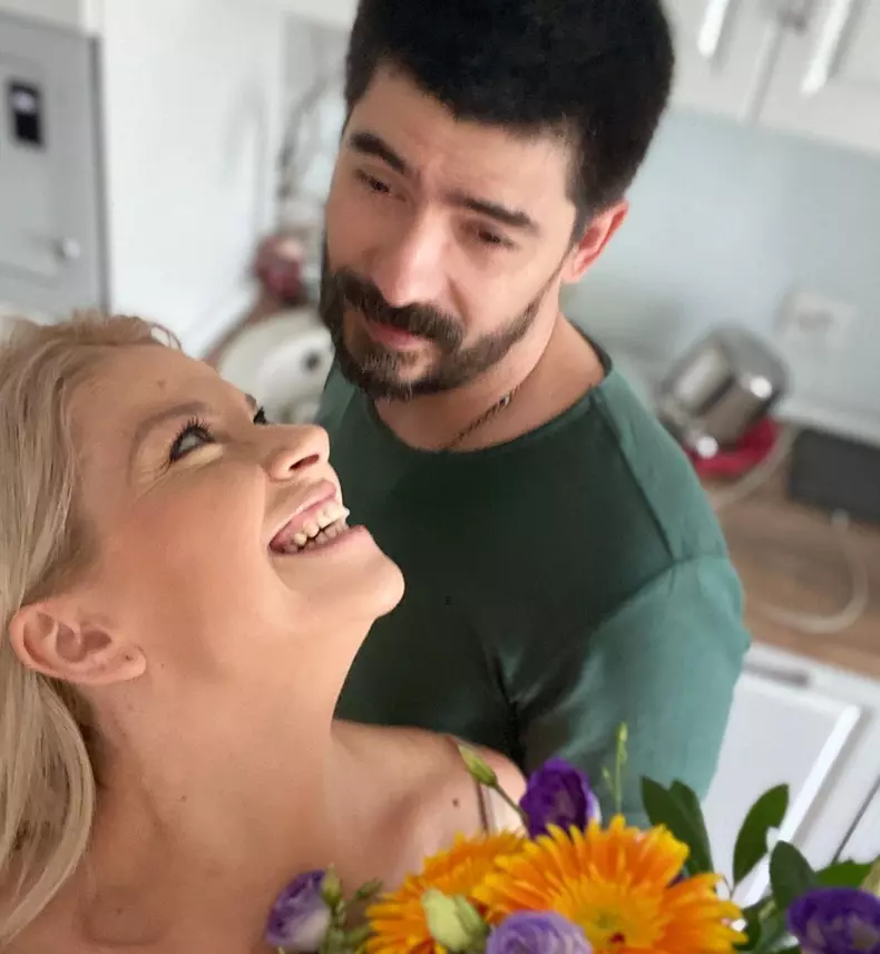 andreeam113892310_283984739493965_8545772701238179366_n