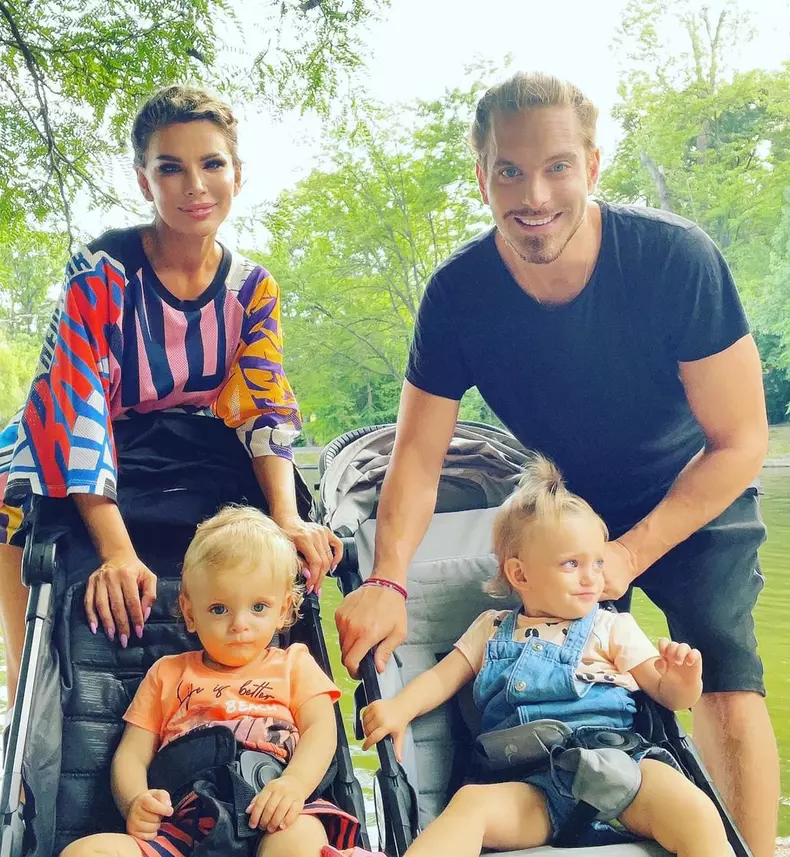 Ilan Laufer Alina Laufer copii gemeni