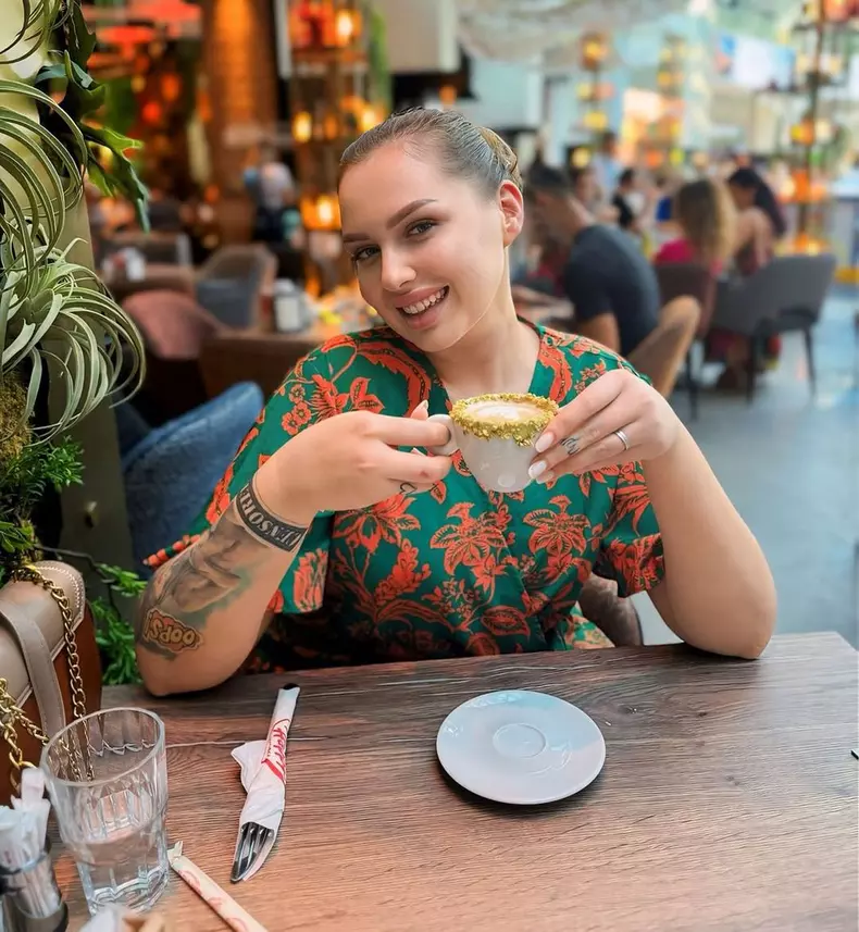 228fe866-8981-4298-b3f2-3a8e4f77f2fd