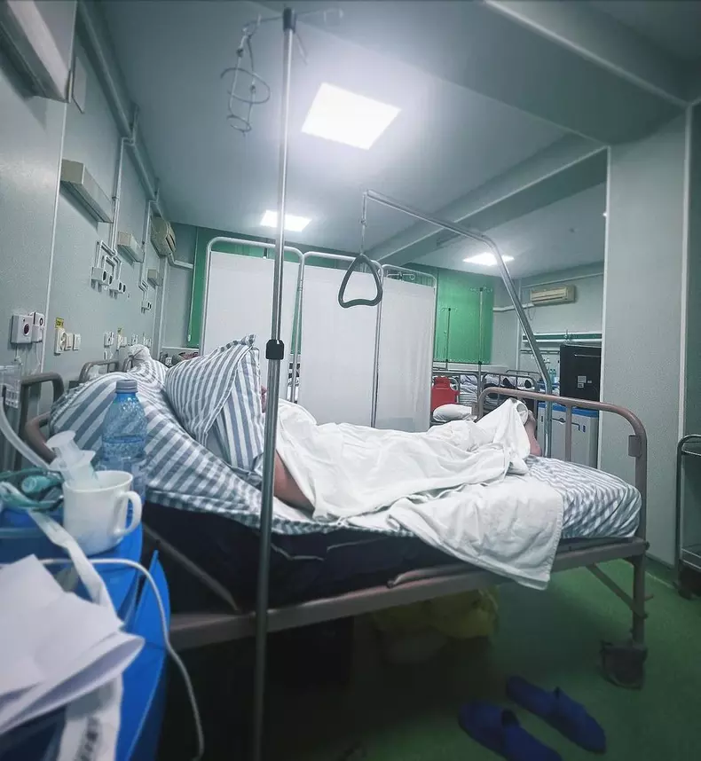 Sebastian Dobrincu, pe patul de spital